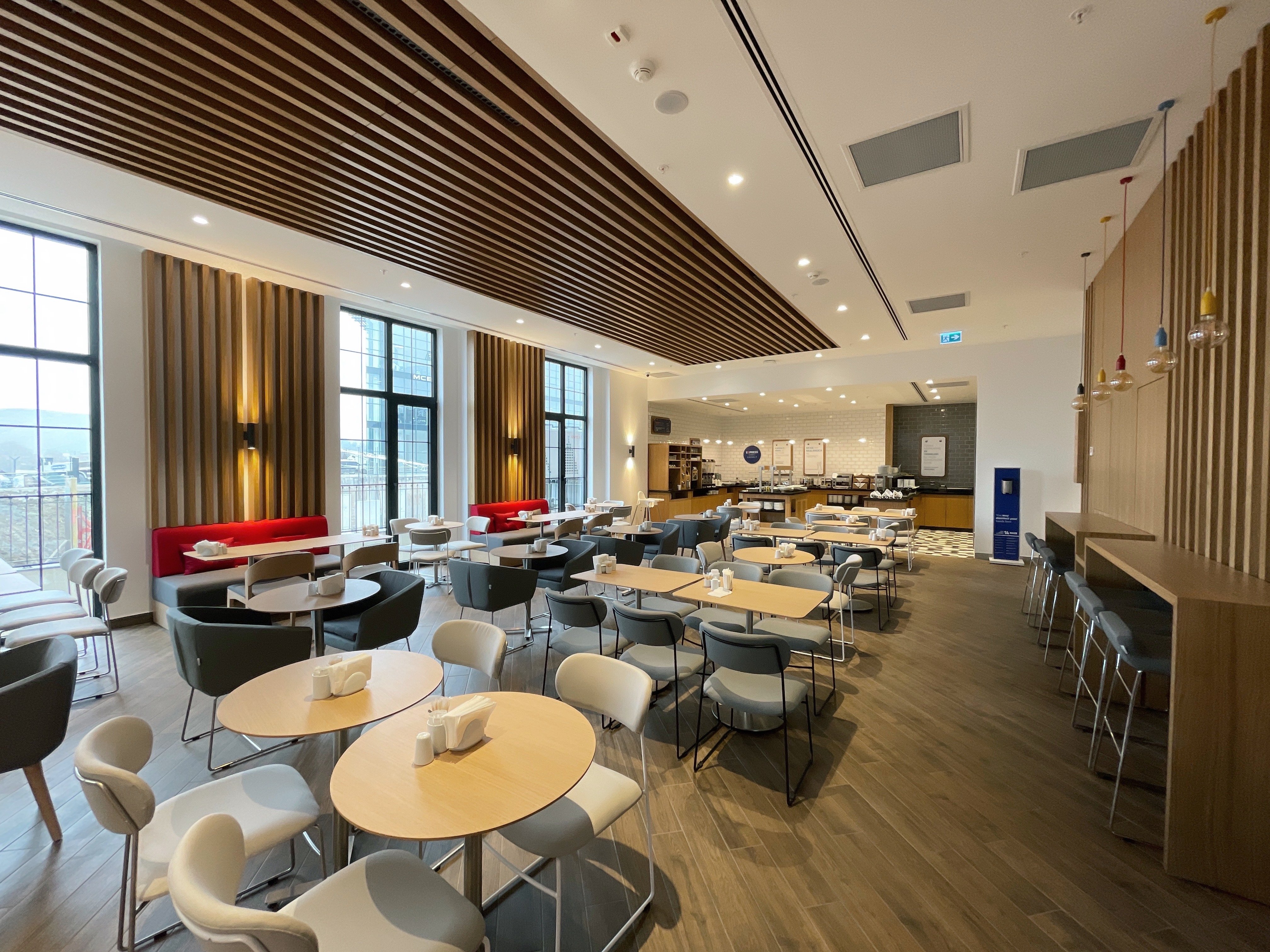 Holiday Inn Express Ankara - Airport 33/44