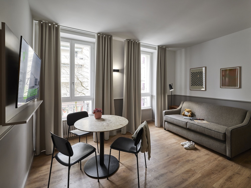 Hotel Du Boulevard 19/26