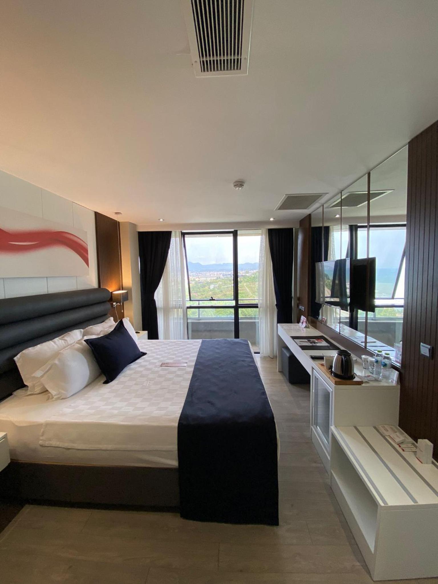 Room, Triple, Accessible