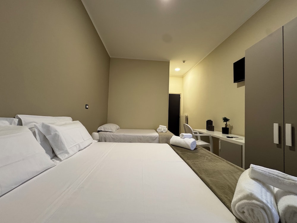 Hotel Santuario Pompei 20/50
