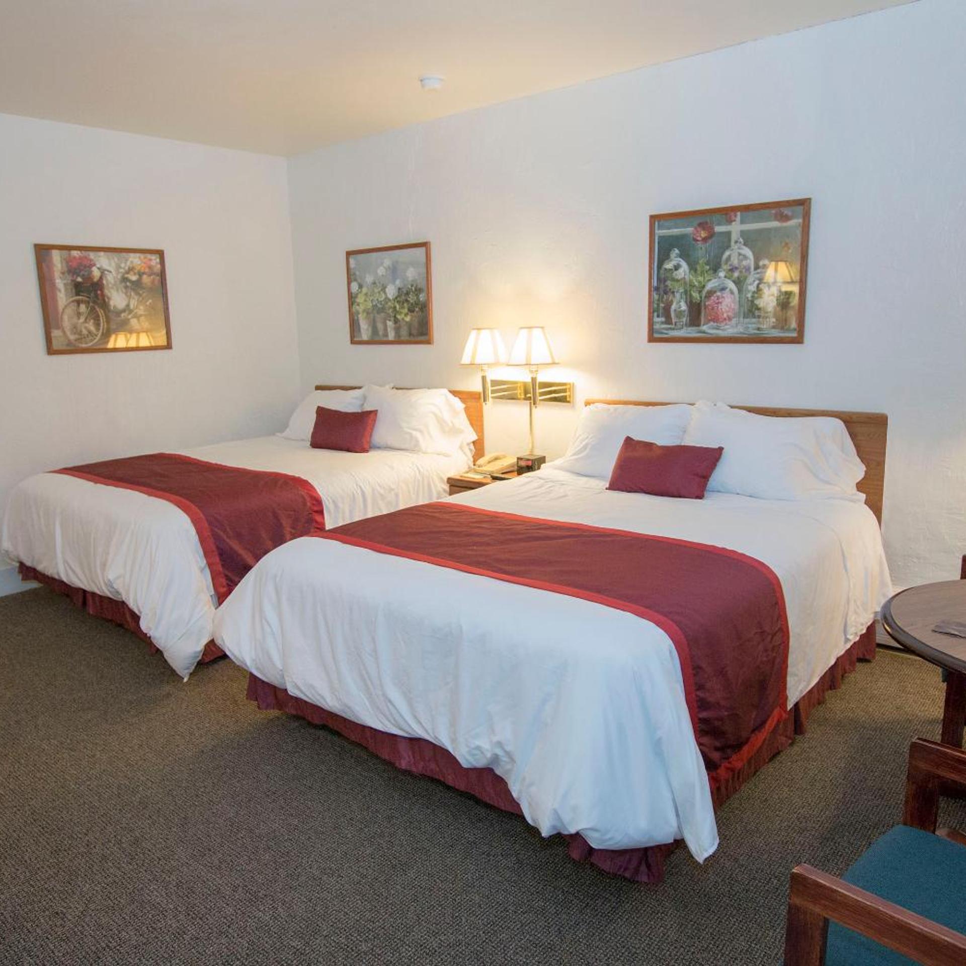 Chalet Motel Mequon 11/36