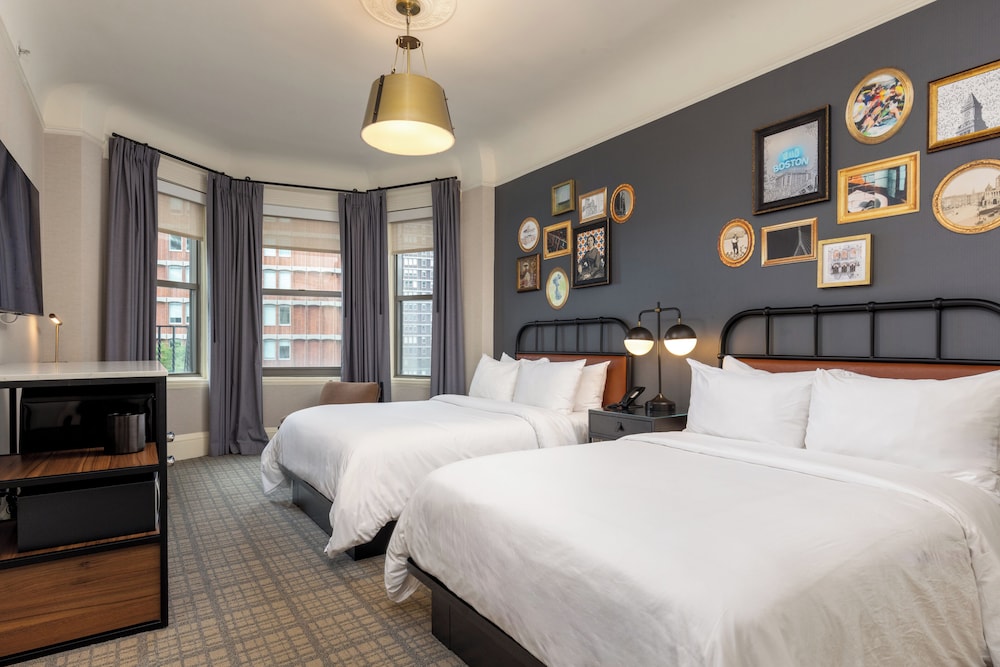 COPLEY, 2 DOUBLE BEDS