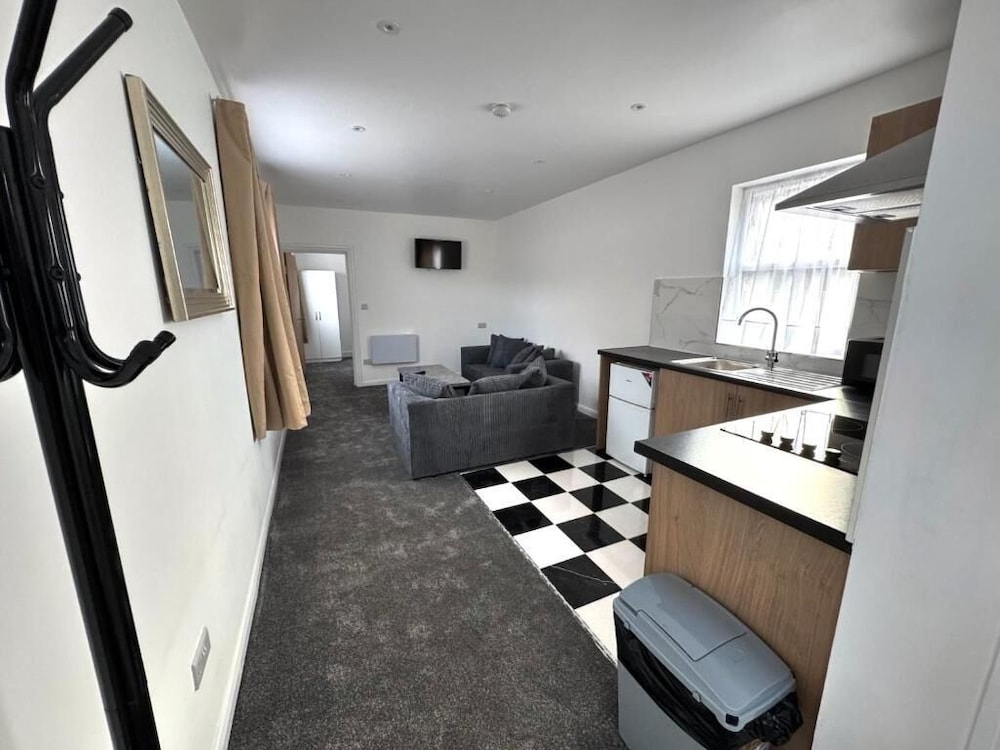 Park Hotel Ilford 58/67