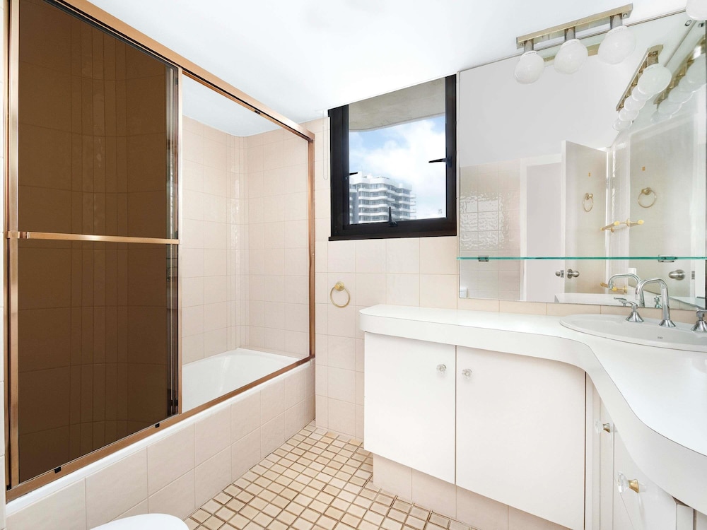 1 BEDROOM, OCEAN