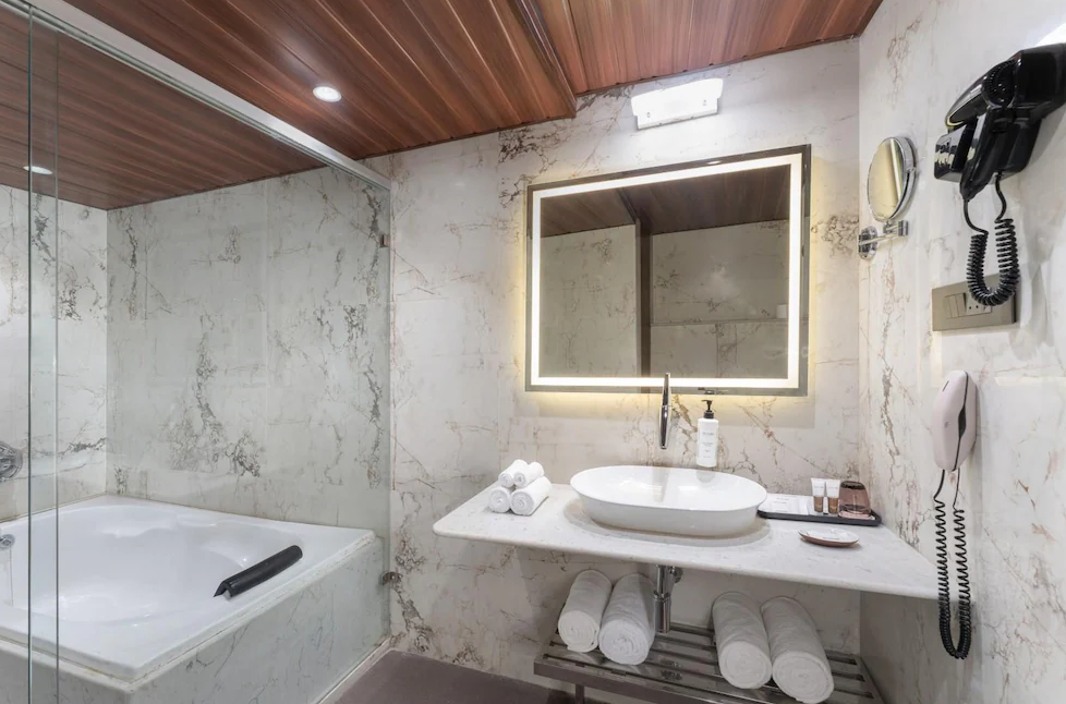 Clarks Inn Suites Hyderabad 23/24