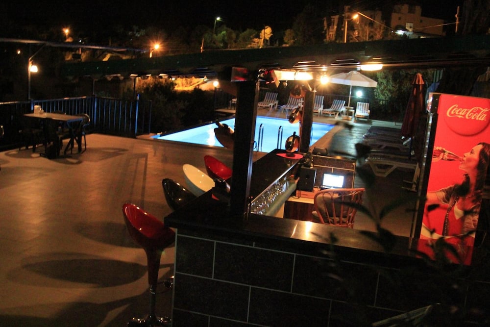 Hotel Sema 4/50