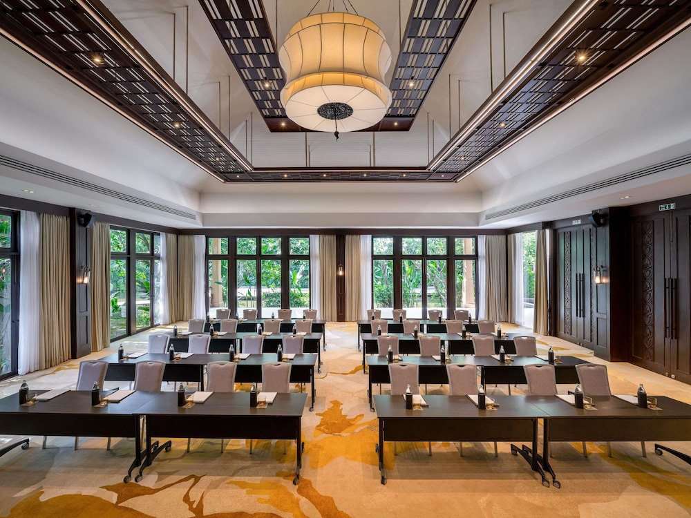 Movenpick Asara Resort & Spa Hua Hin 66/76