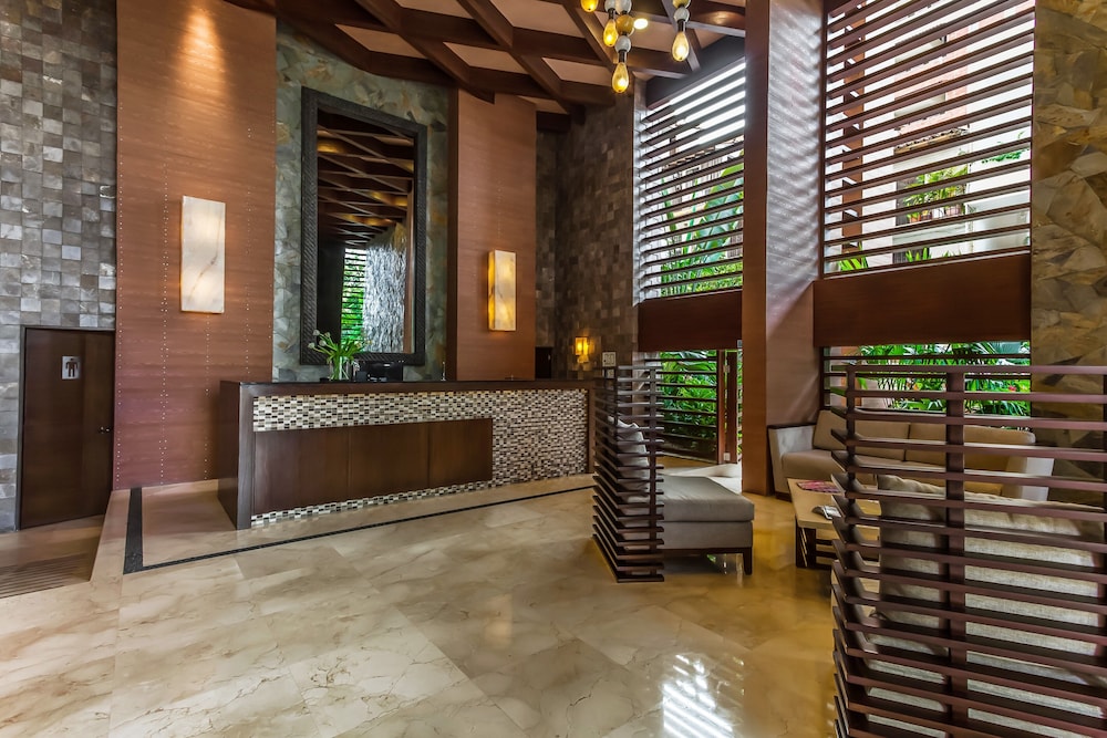 Resorts By Pinnacle 220 15/72