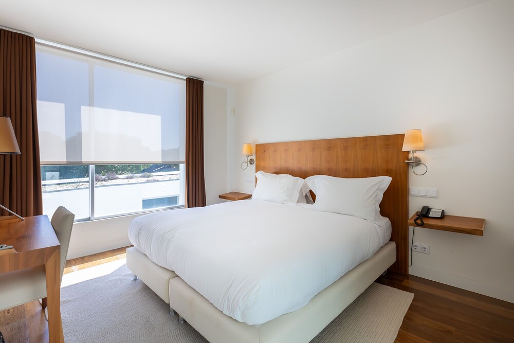 2 Bedrooms, Villa, Queen and Twin Beds