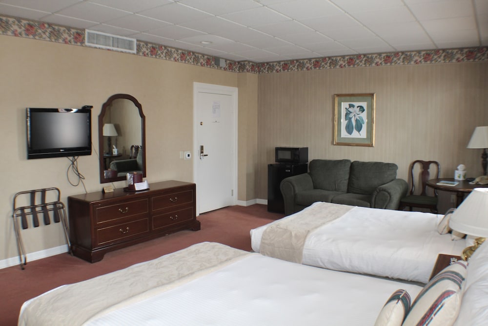 Waynebrook Inn Est 1865 19/73