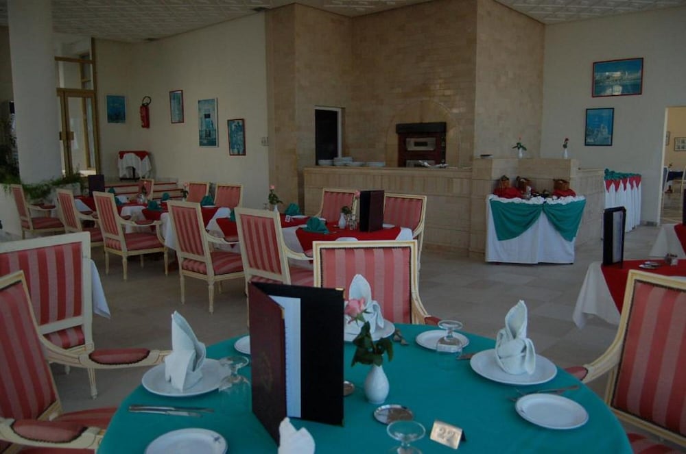 AMIR PALACE 30/41