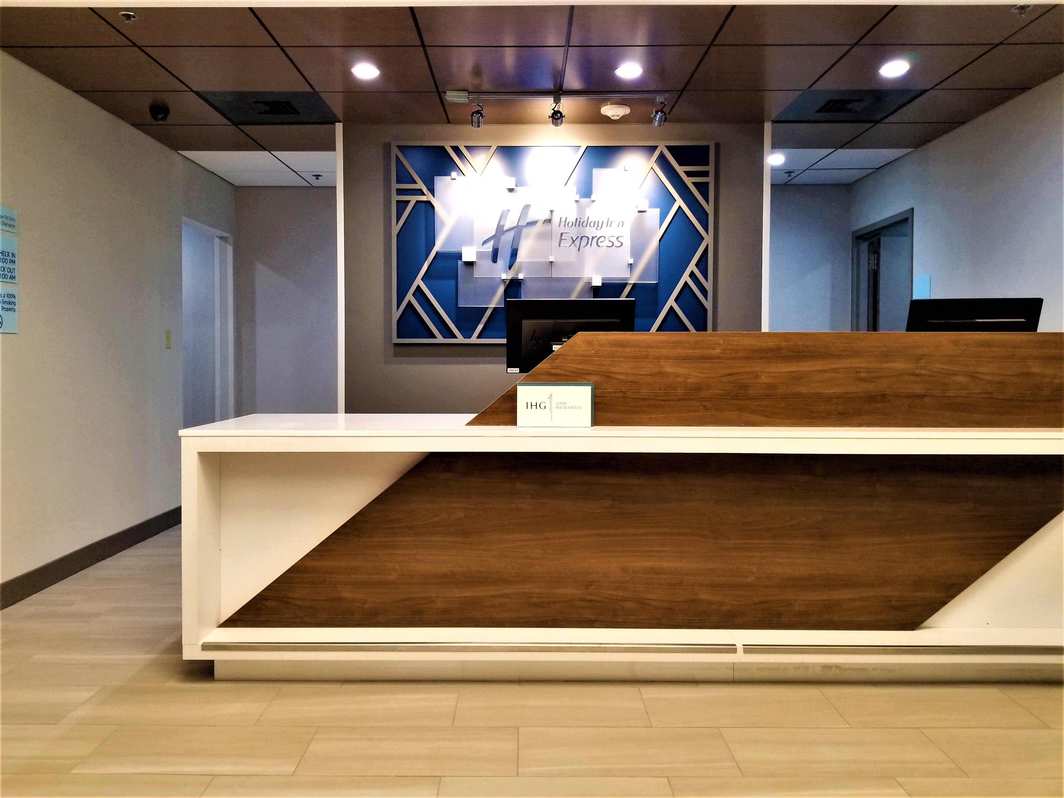 Holiday Inn Express Apex Raleigh 3/43
