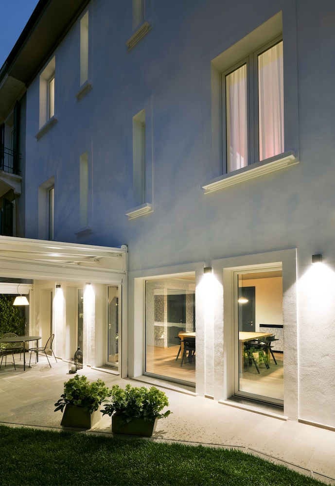 Conti Guest House photo1