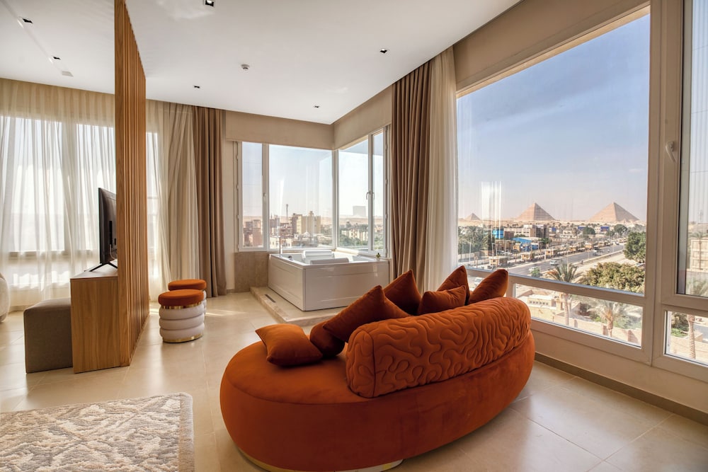 Mazar Pyramids Hotel 31/50