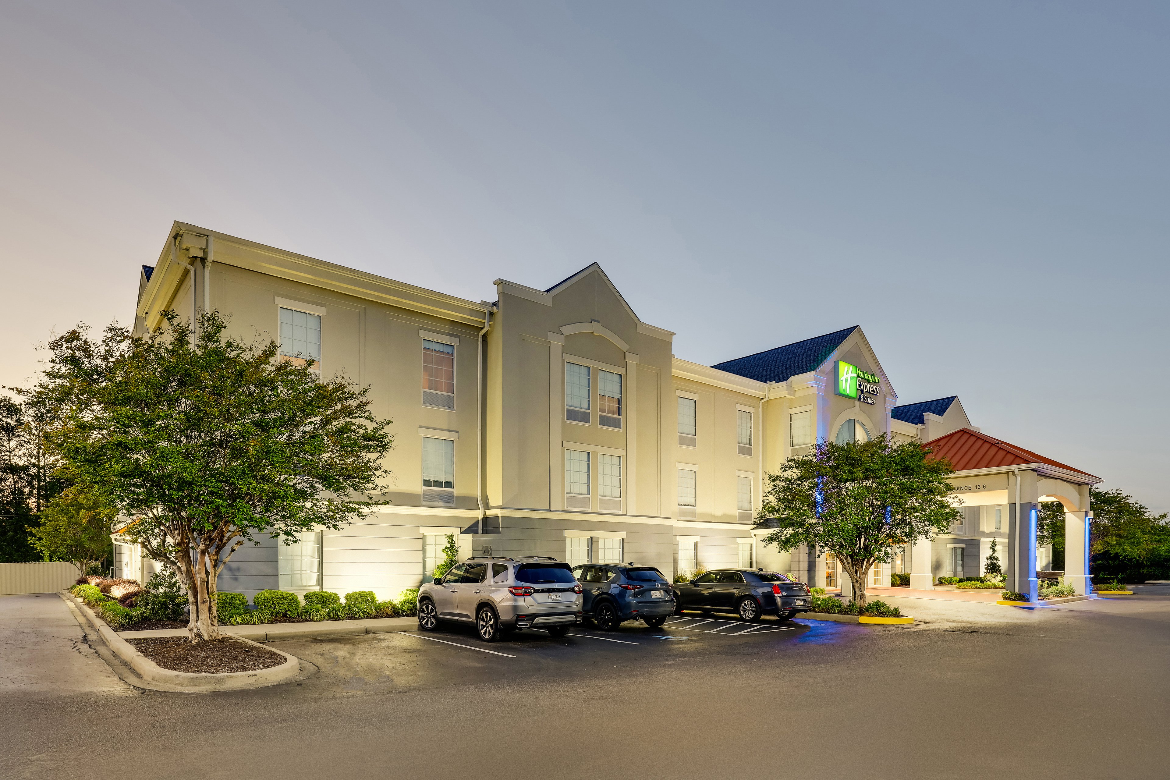Holiday Inn Express Hotel Suites Orangeburg 54/61