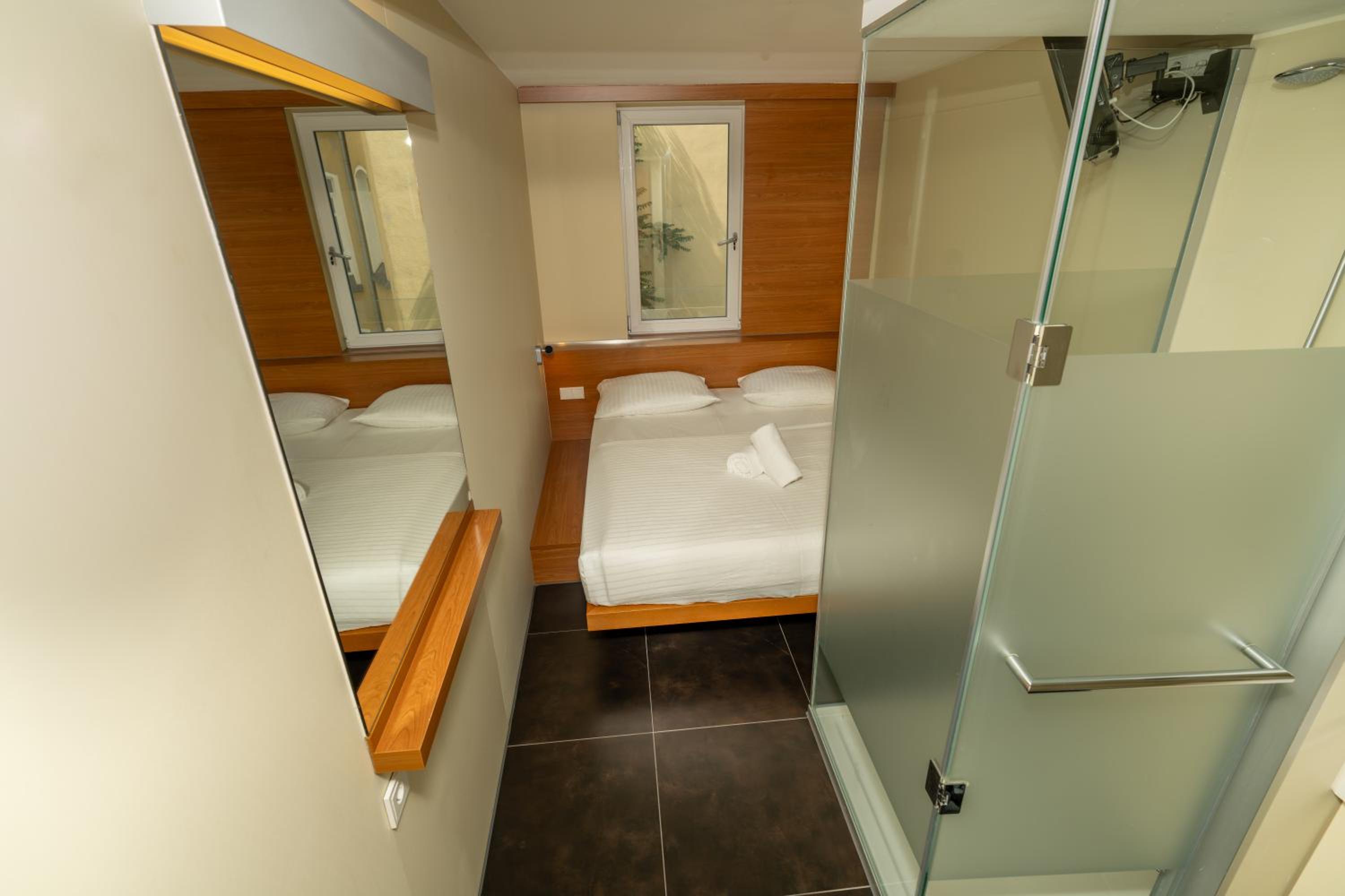 Hotel Dusseldorfer Hof 47/48