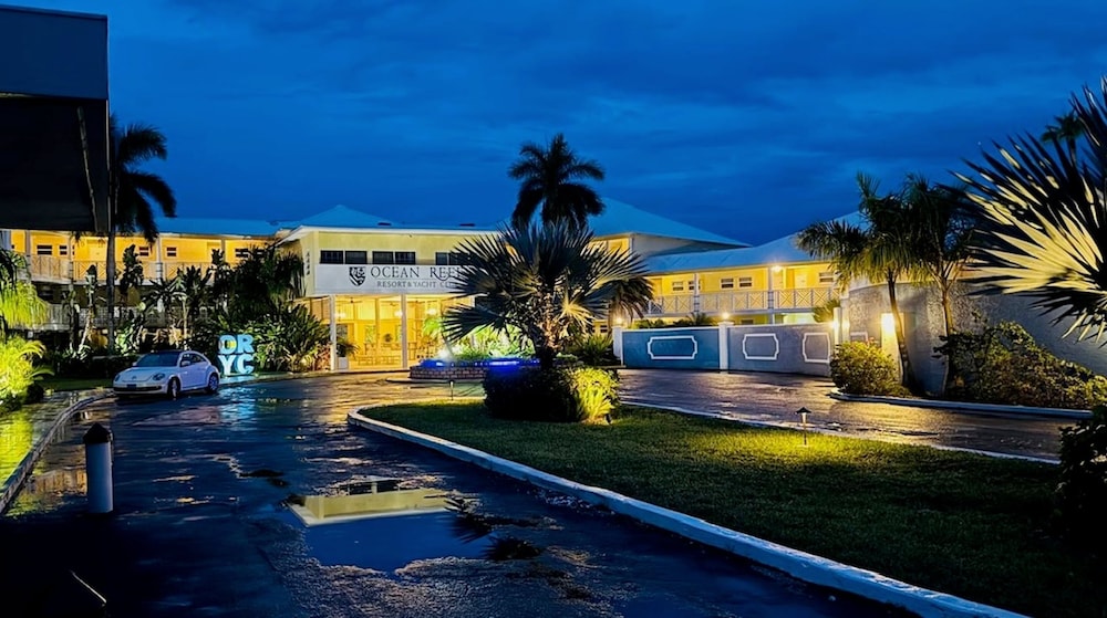 Ocean Reef Yacht Club Resort 67/75