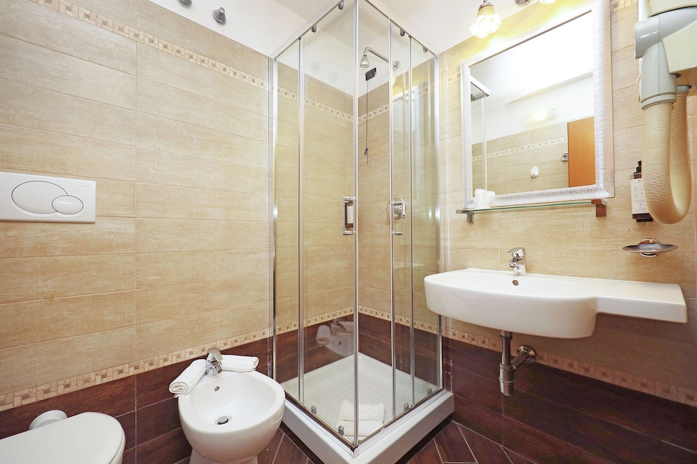 Hotel Rimini 50/56