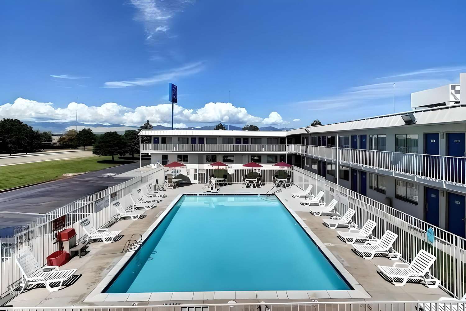 Econo Lodge Midvale UT 5/5