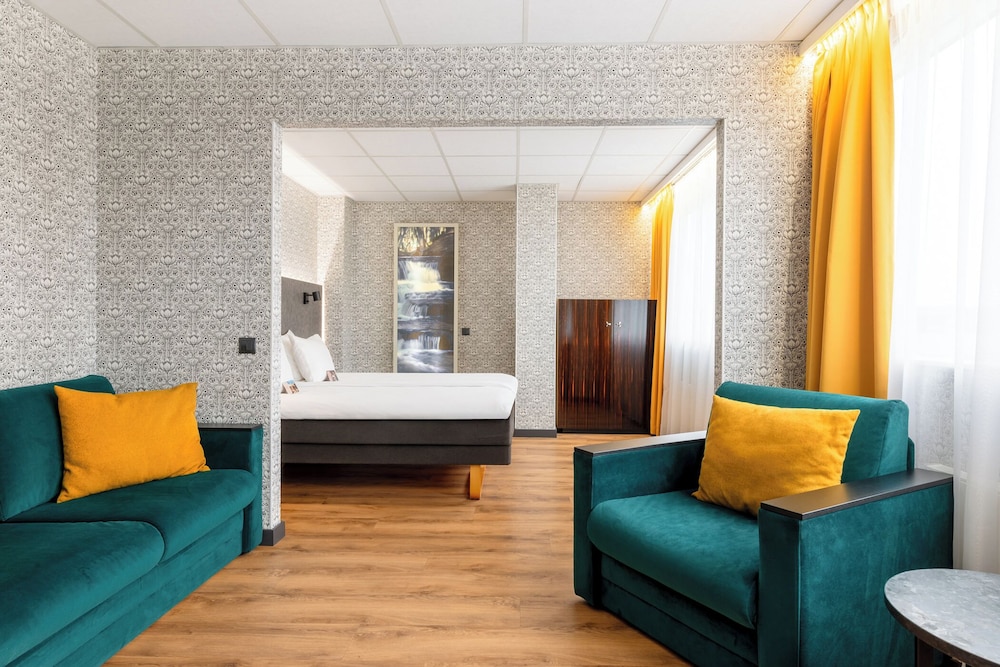 Metropol Hotel 41/59