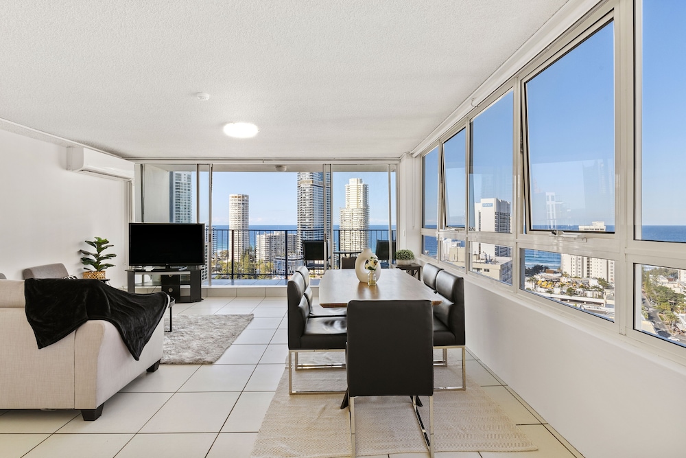 Condor Ocean View Apartments 45/74