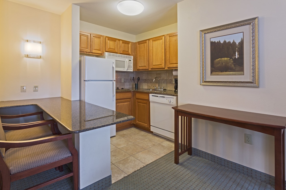 Staybridge Suites Tallahassee I-10 East 51/71