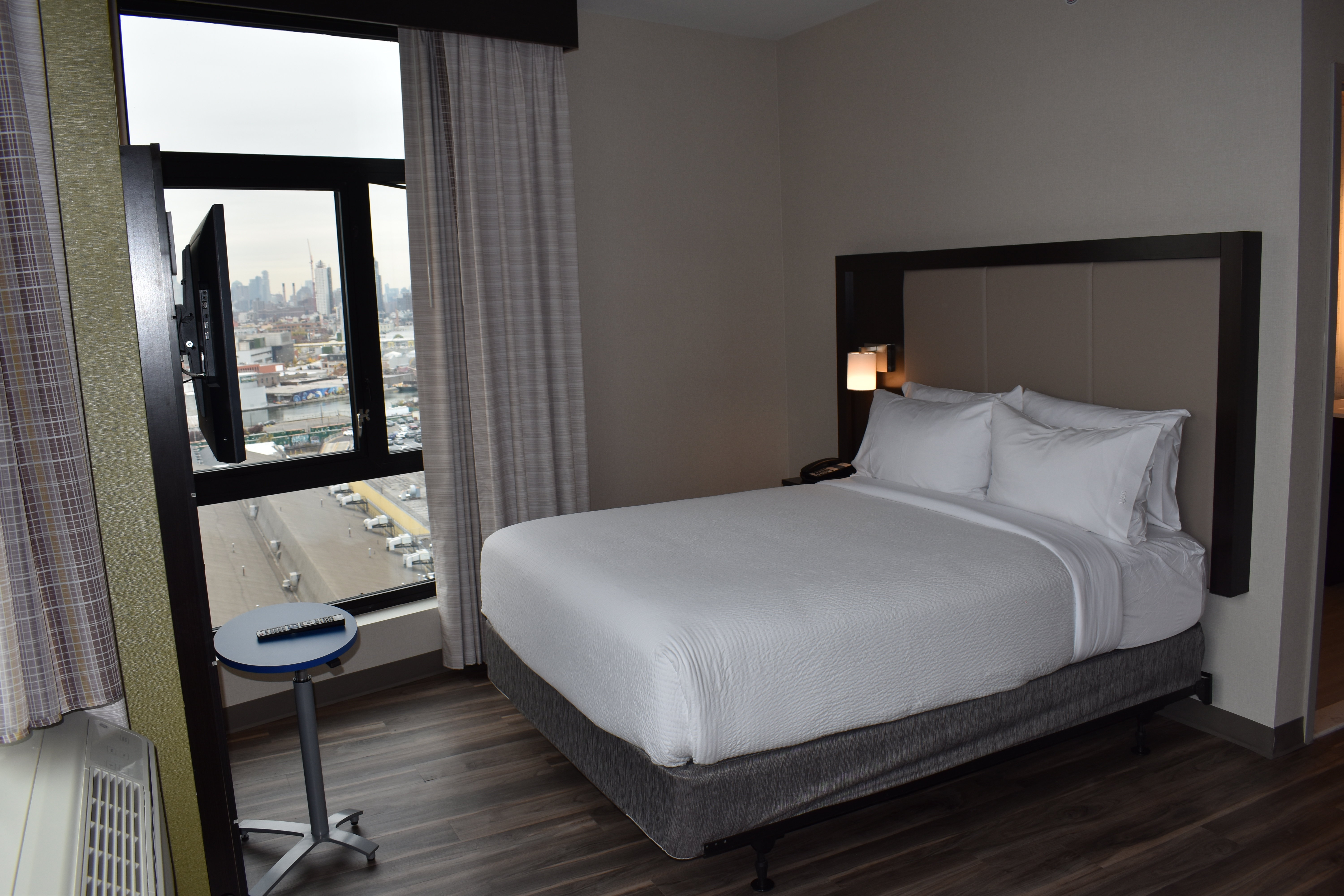 Holiday Inn Express Long Island City E New York, an IHG Hotel 17/48