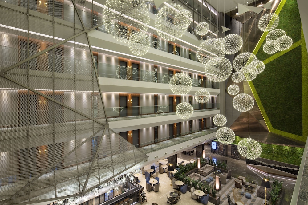 Doubletree By Hilton Istanbul Piyalepasa 7/82