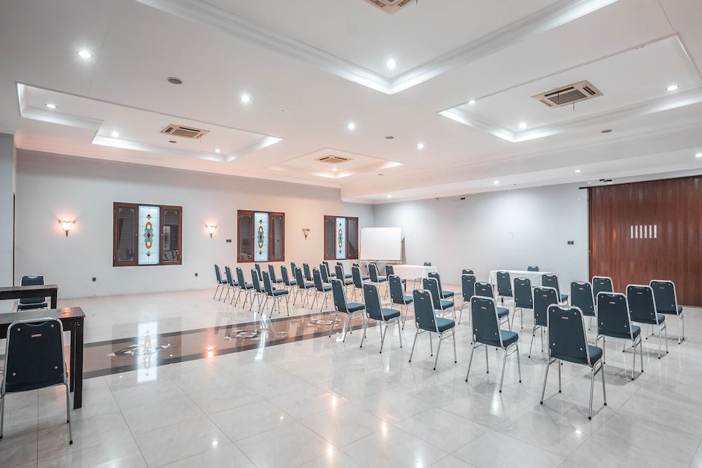 OYO 686 Bunga Karang Hotel 35/46