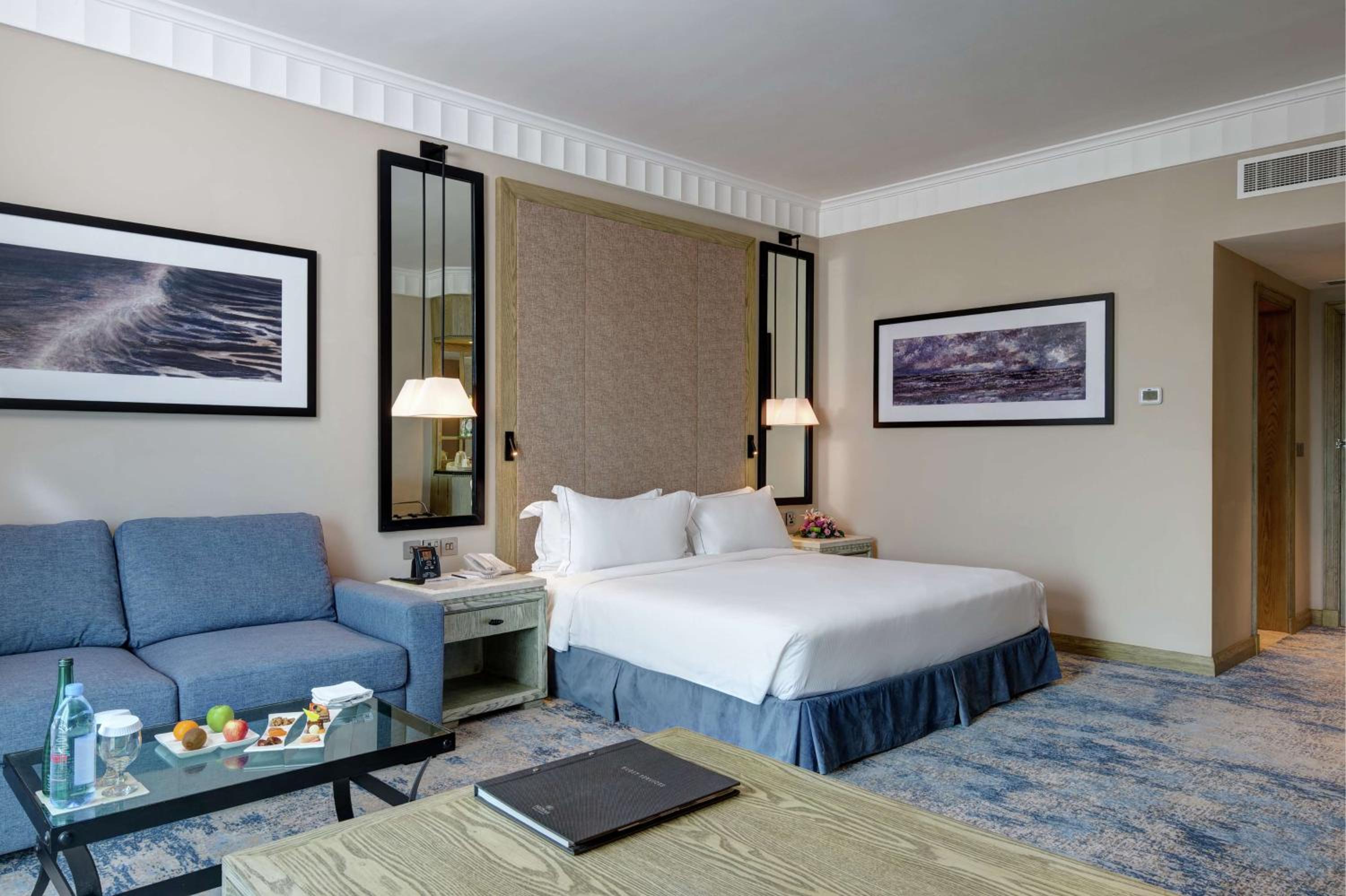 SUPERIOR, KING BED, FRENCH BALCONY