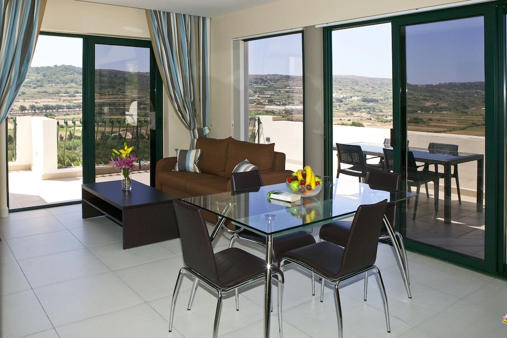 Xemxija Bay Hotel (ex Porto Azzurro) 44/66