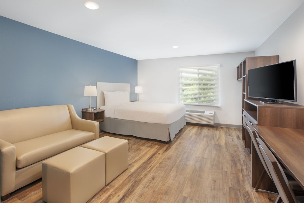 WoodSpring Suites Lackland near Sea World 28/34