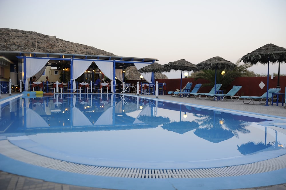 VILLA MICHALIS 41/59