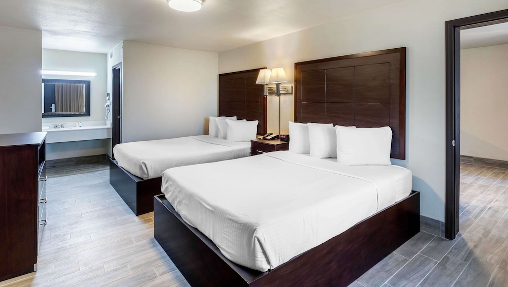 Magnuson Grand Hotel and Conference Center Tyler 21/59