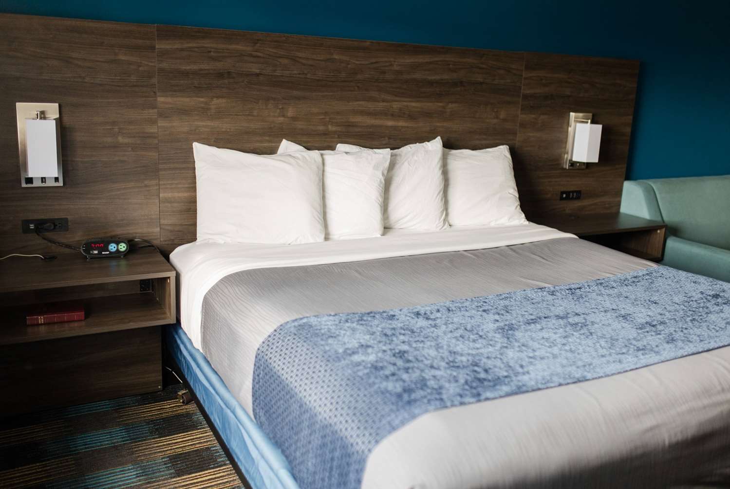 Travelodge by Wyndham Escanaba 10/46