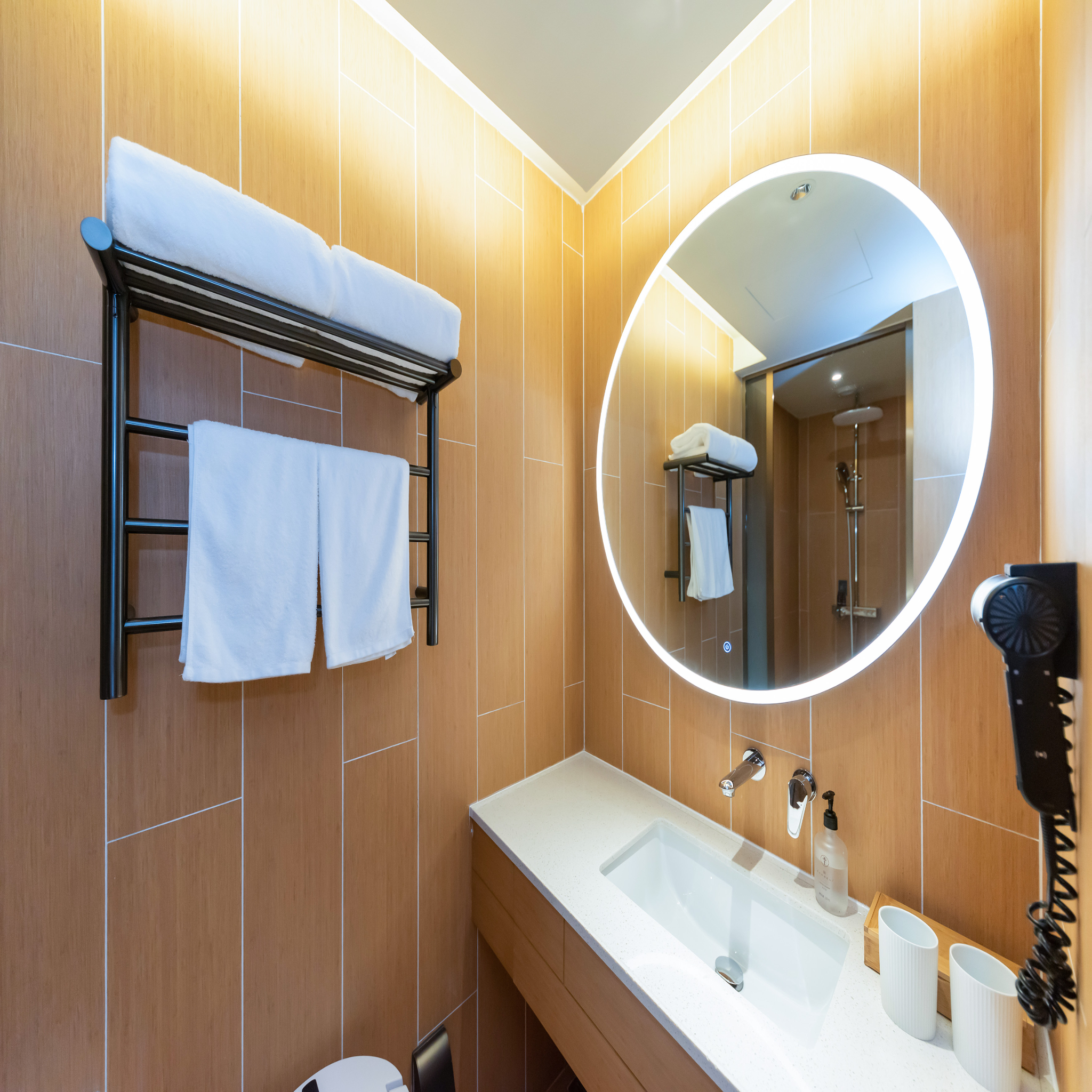Ji Hotel Shanghai People's Square Nanjing Road Pedestrian Street 40/46
