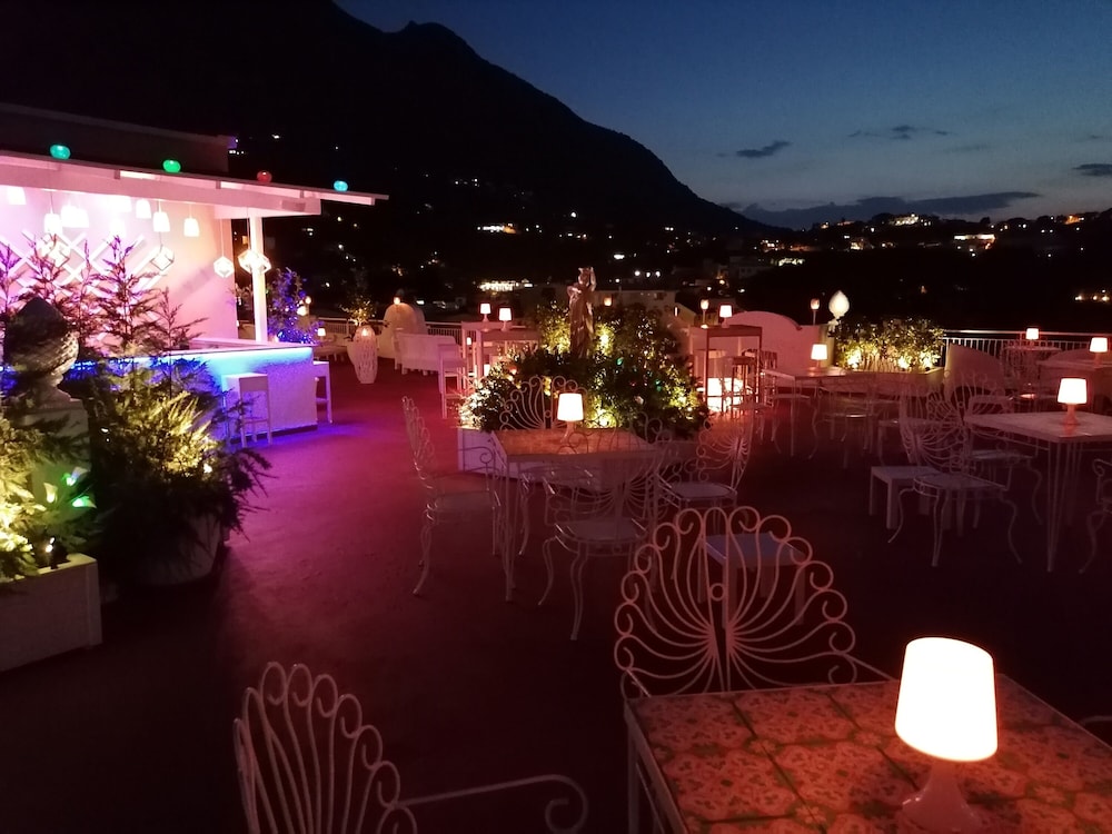 Casa Di Meglio Hotel 51/69