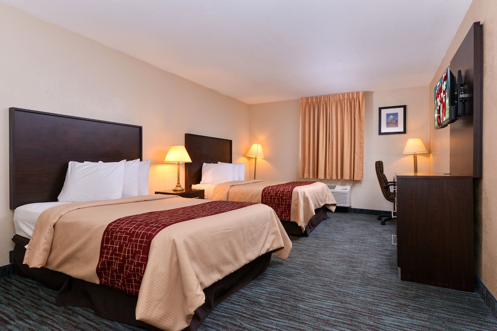 Red Roof Inn Chambersburg 16/28