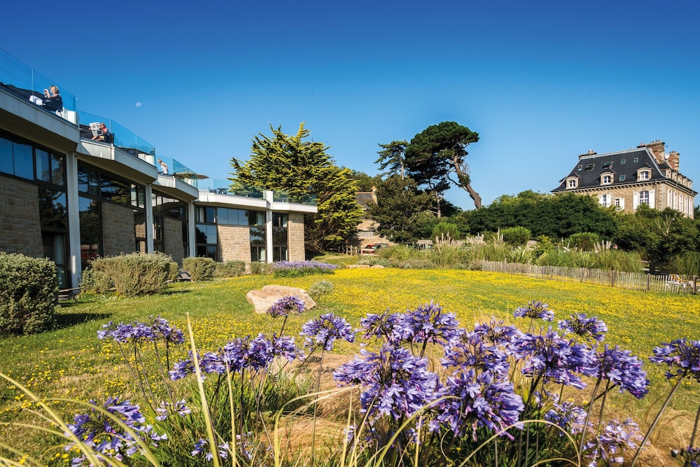 Hotel Emeria Dinard Thalasso and Spa 71/76