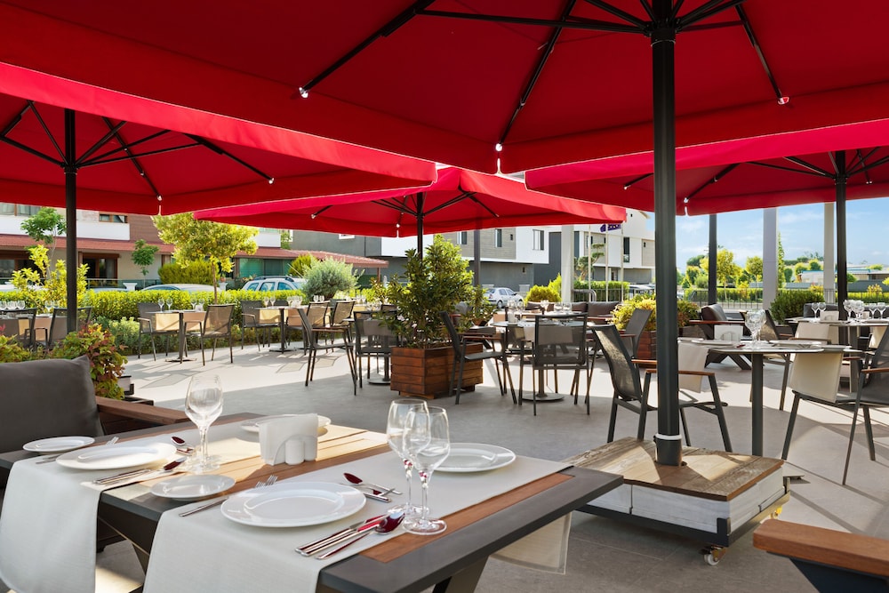 Ramada by Wyndham Izmir Aliaga 36/48