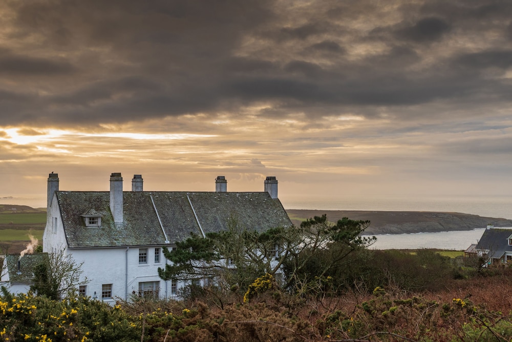 South Stack Coastal Retreats 39/50