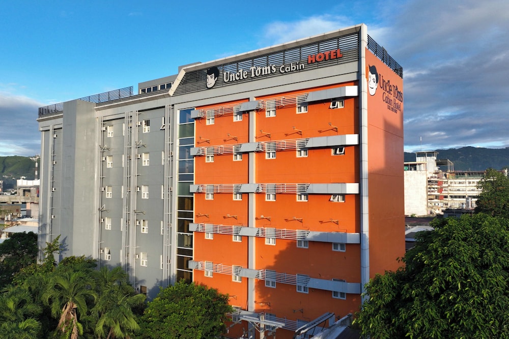 Cebu Uncle Tom's Cabin Hotel in CEBU