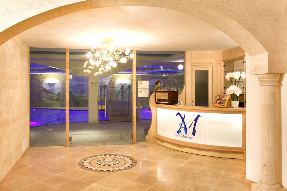 Sporting Hotel 8/50