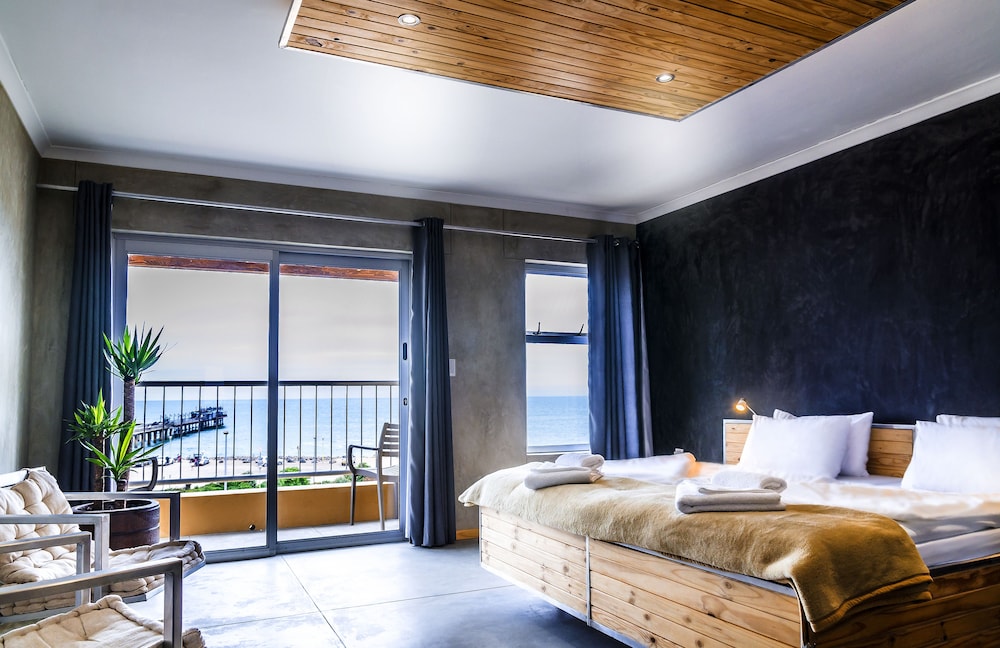 Hotel A La Mer 14/43