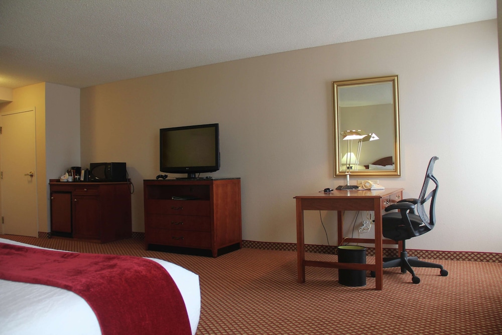 Hilton Garden Inn Denver Airport 49/53