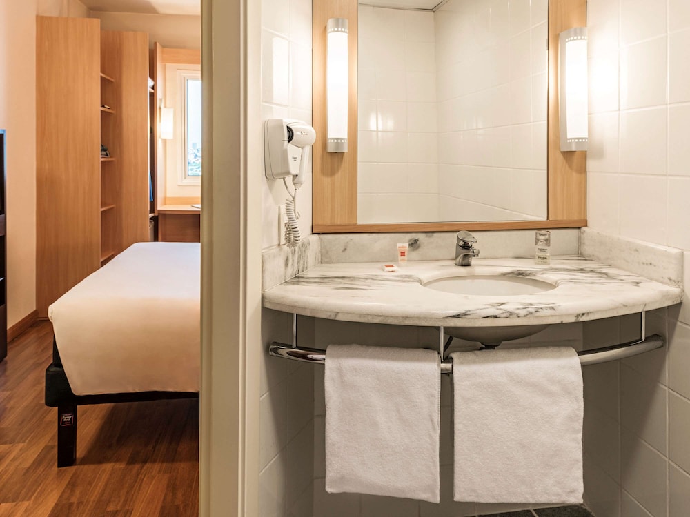 Ibis Sao Paulo Interlagos 25/76