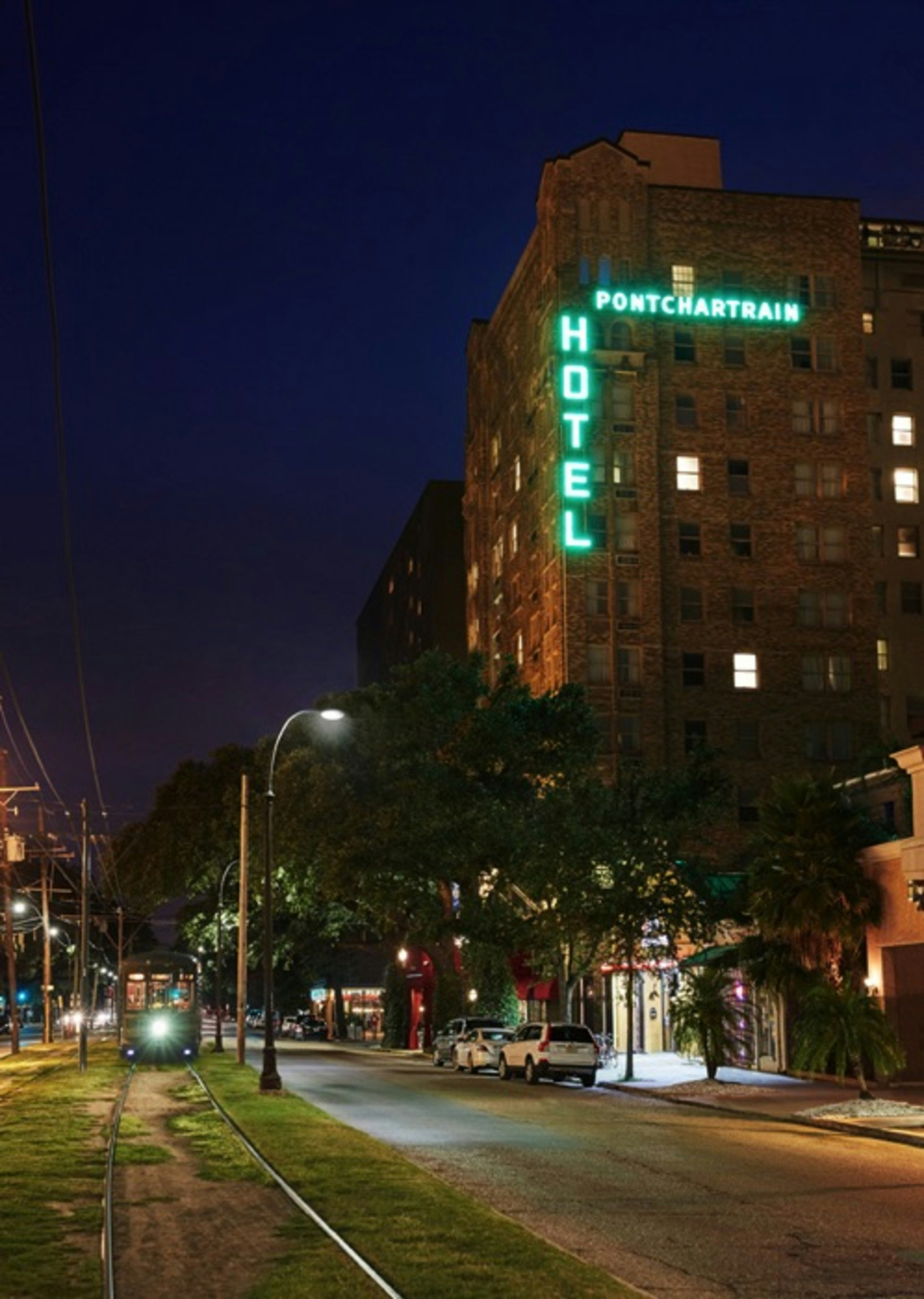 The Pontchartrain Hotel 5/83