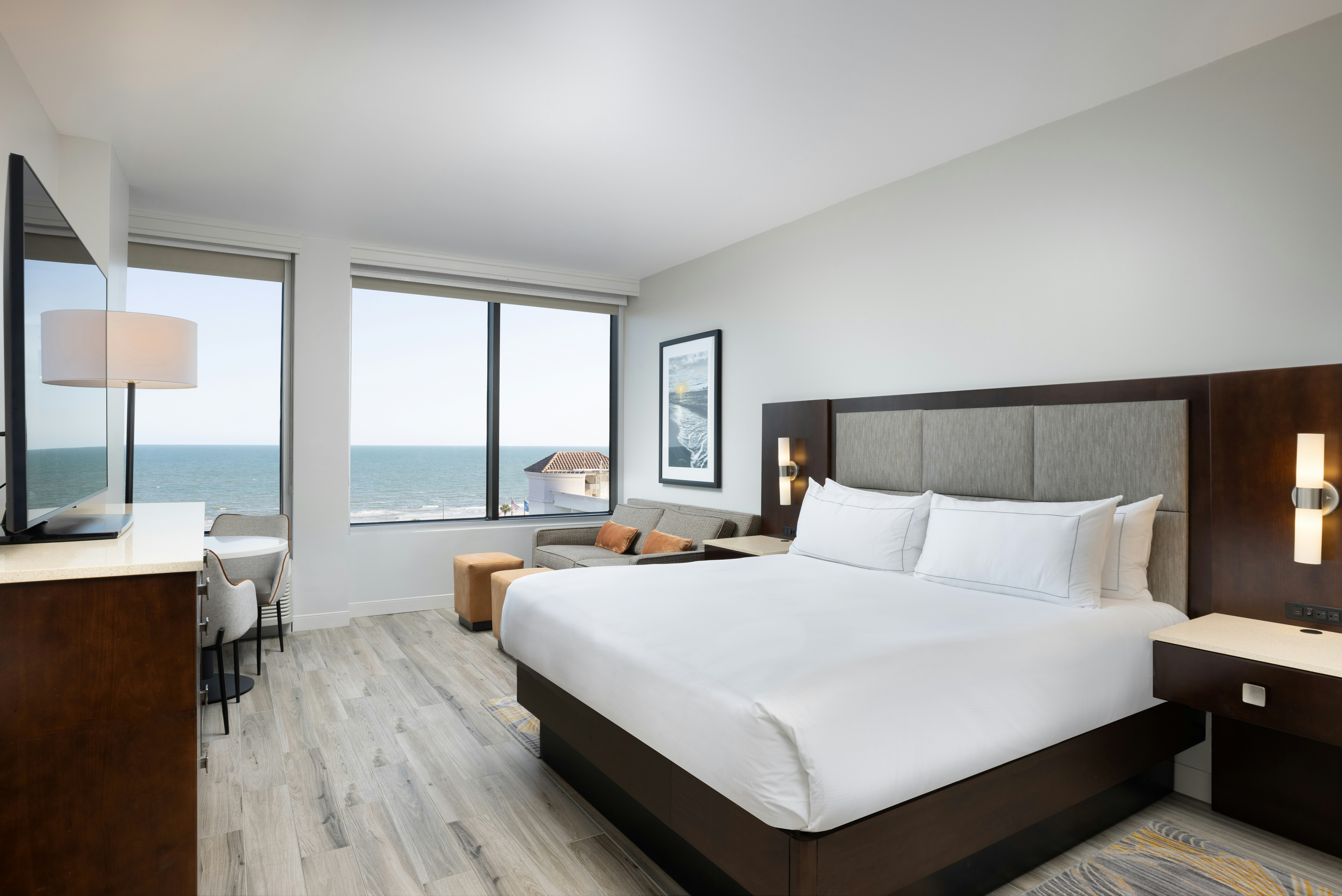 SUPERIOR, KING BED, GULF VIEW, SOFA