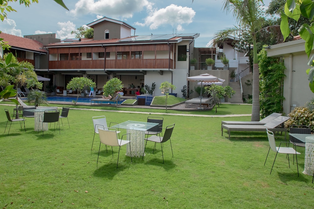 Sea Horse Hotel & Spa 27/35