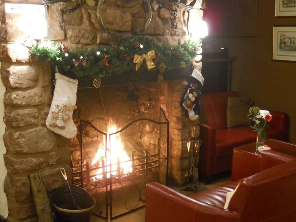 Castle Lodge Hotel 6/63